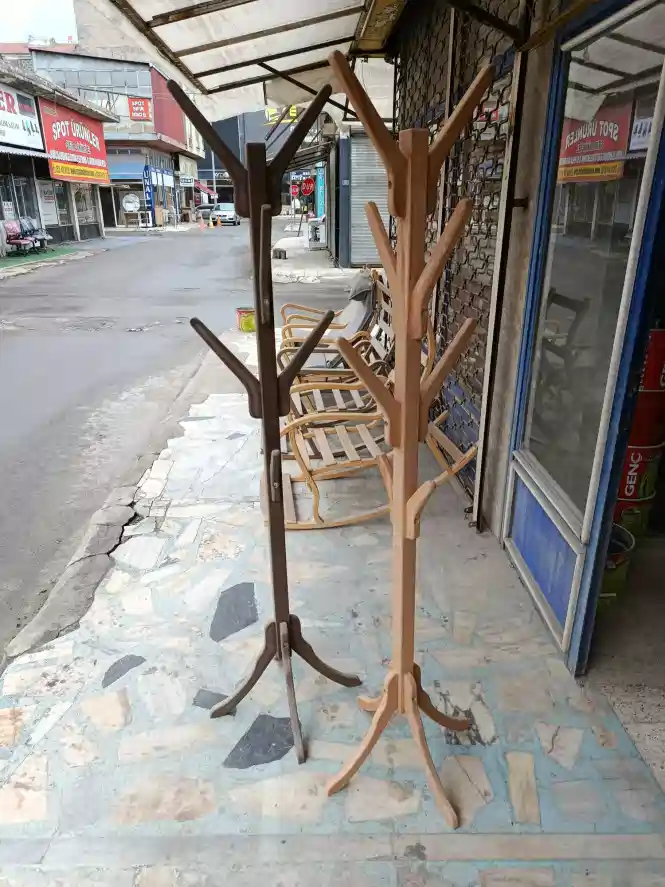 Ayaklı Ahşap Elbise Askısı (Portmanto)